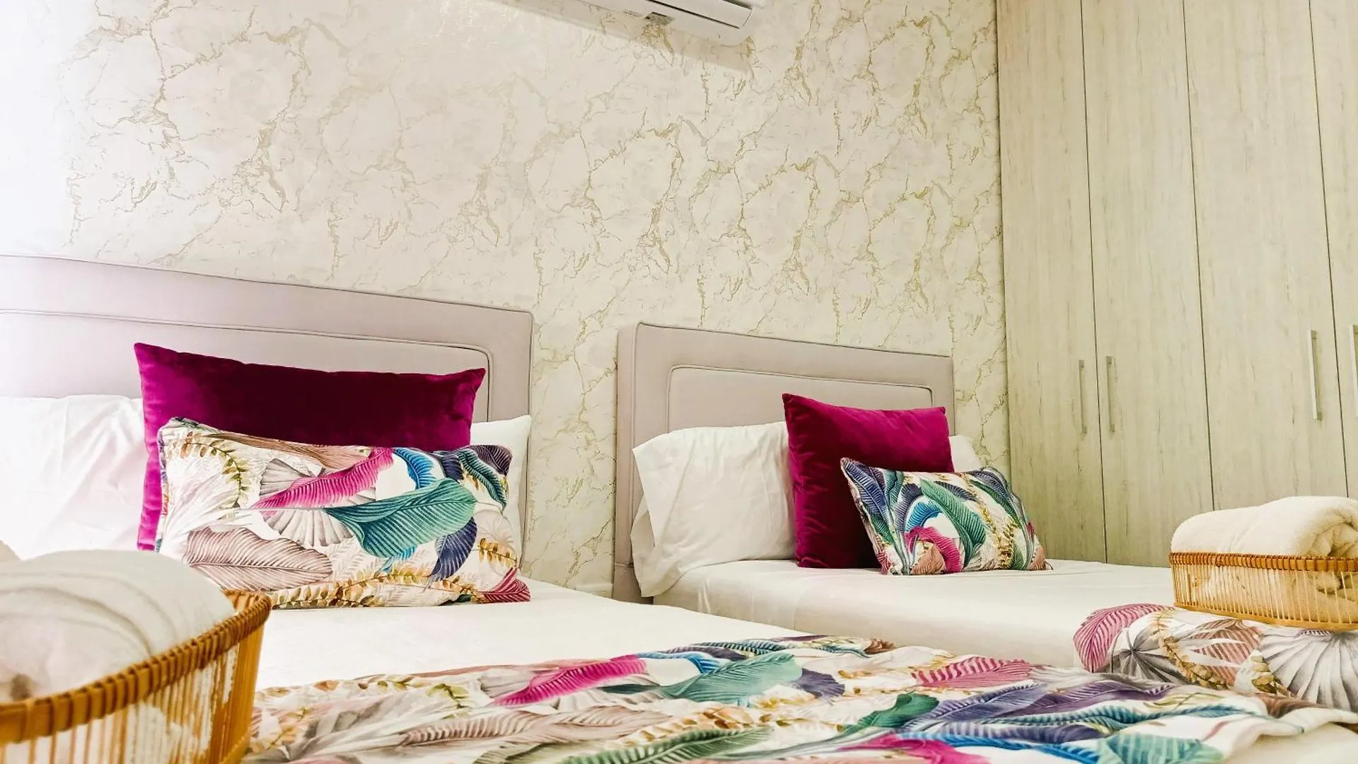 **** Апарт-отель Apartasuites Samaria - Club De Playa Санта-Марта Колумбия