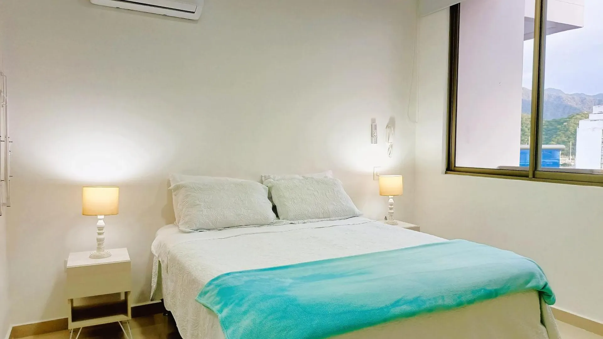 **** Апарт-отель Apartasuites Samaria - Club De Playa Санта-Марта Колумбия