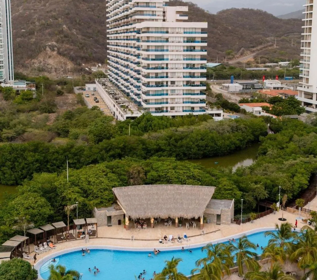 Apartasuites Samaria - Club De Playa Санта-Марта